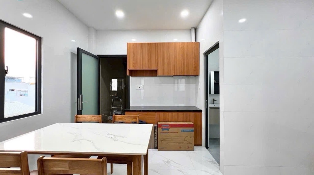 BÁN CHDV 7 TẦNG MỚI XÂY DT 130M2 . GIÁ 25.8 TỶ DƯƠNG QUẢNG HÀM - GÒ VẤP