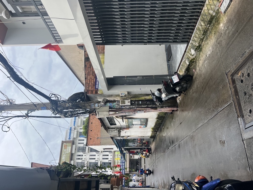 Vị trí: Đường Độc Lập, phường Tân Thành, Quận Tân Phú  khu trung tâm sầm uất, dân trí 