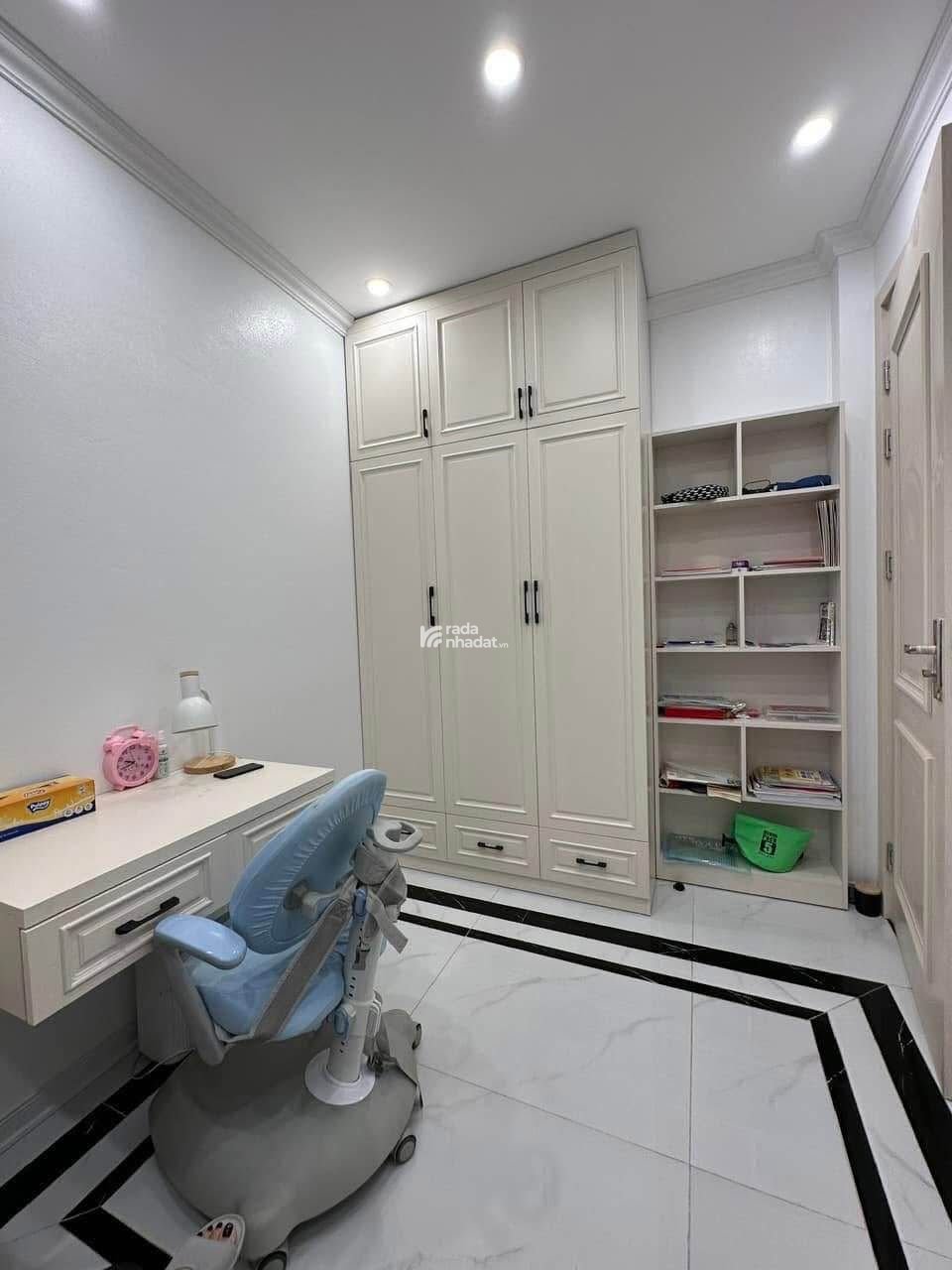 Bán CC VP6 Linh Đàm, 3,5 tỷ, 76m2, 3PN, 2WC, đẹp xuất sắc