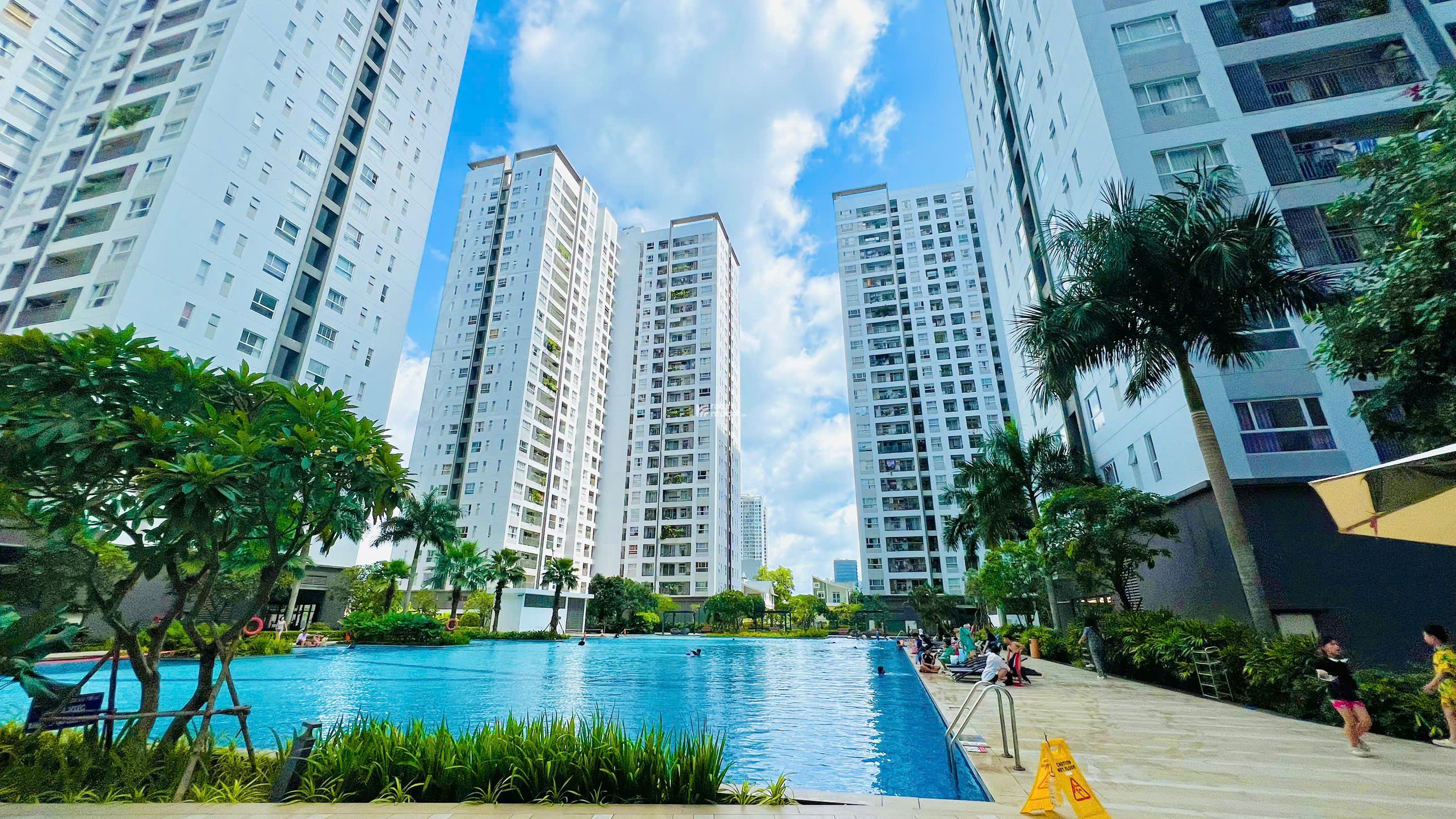 Bán siêu phẩm gần kề PHÚ MỸ HƯNG 2PN 50M2