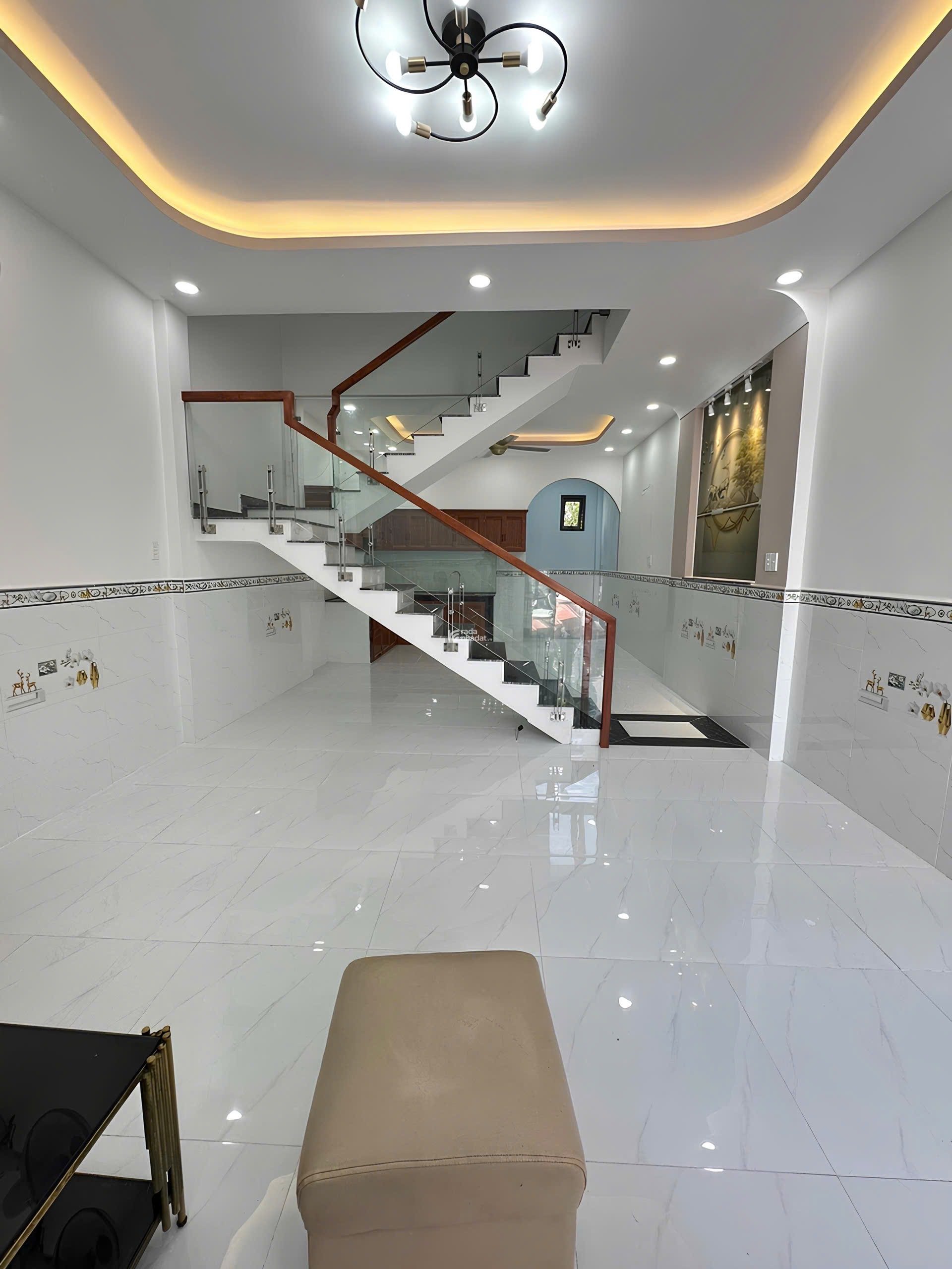 Kẹt Bank Bán Nhanh Đường 5m Thông - DT: 4,5x12 (54m2) - Nhà Đúc 2 Tầng, Ngay Lê Trọng Tấn 