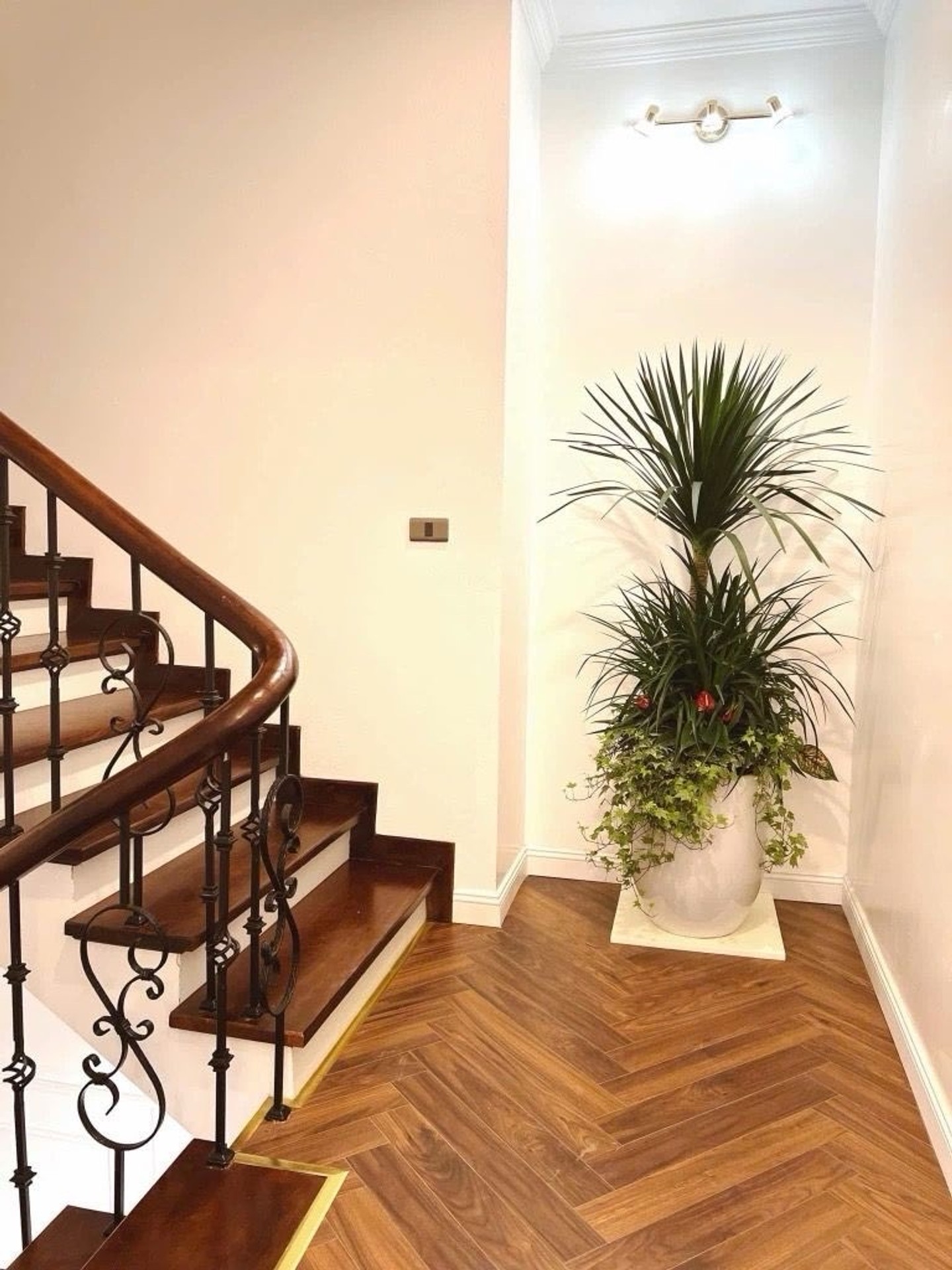 Bán gấp biệt thự Lê Trọng Tấn - Hà Đông 160m, 4t chỉ 25ty