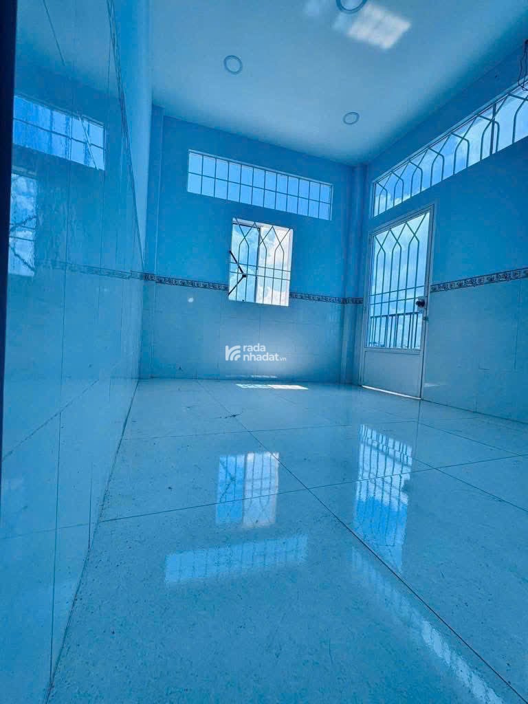 Bán nhà đường Dương Bá Trạc, 3 tầng,  phường 1, Q8, nhỉnh 2 tỷ, nhà mới vào ở ngay