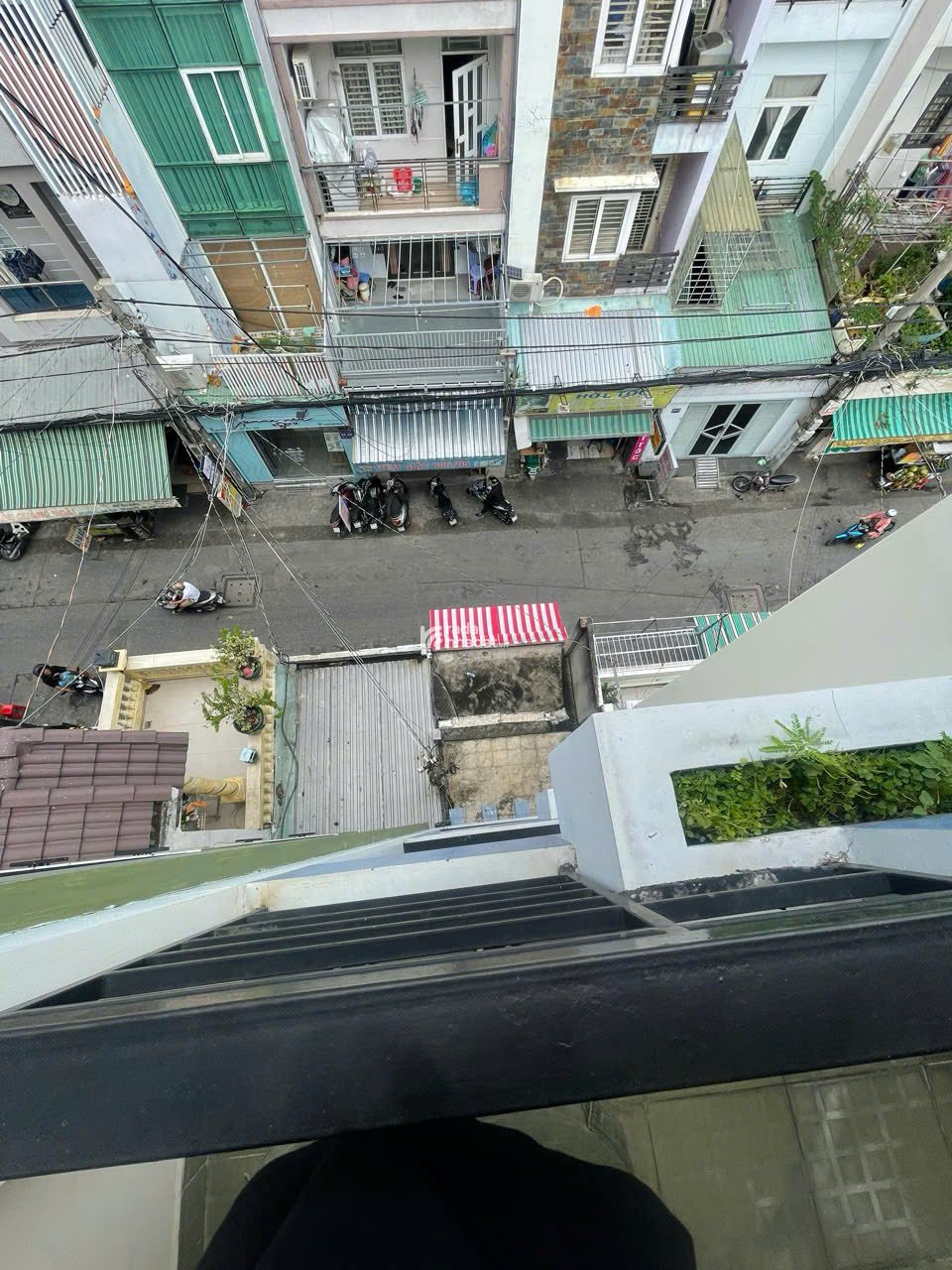 BÁN NHÀ HXH 606 ĐƯỜNG 3/2 P12 QUẬN 10