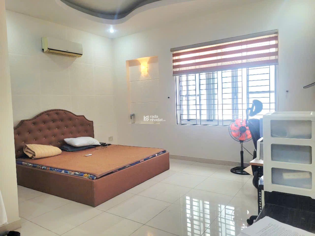 BÁN NHÀ MẶT TIỀN 4 TẦNG 6x 26M - CẠNH CHỢ BÌNH TRỊ ĐÔNG