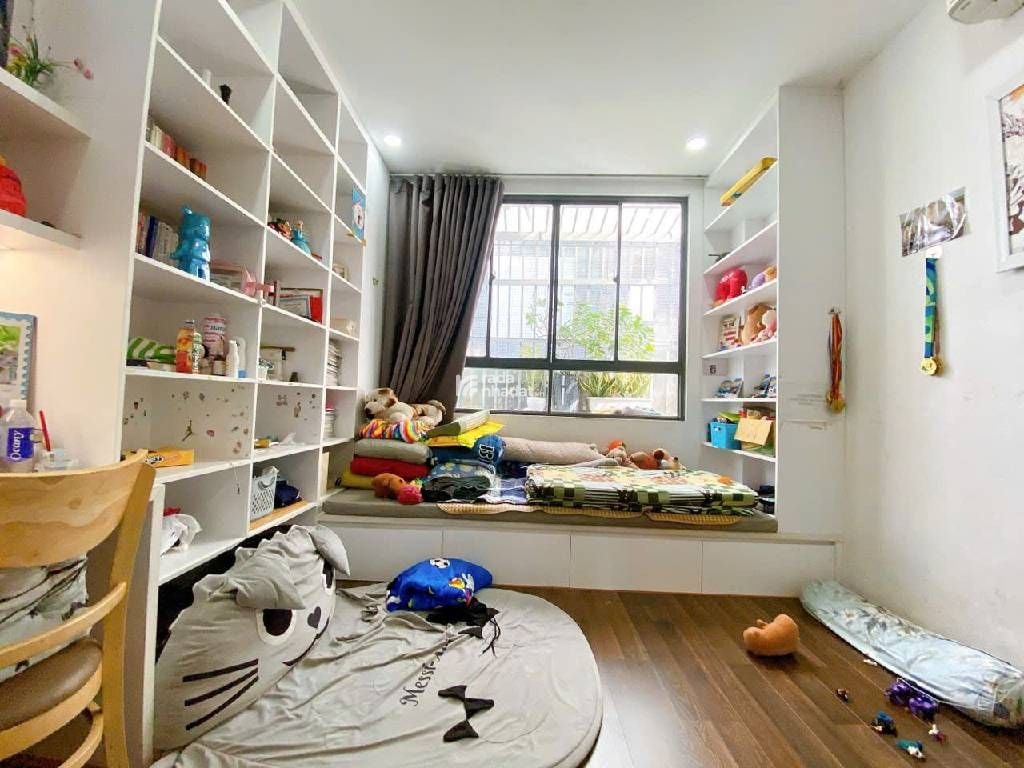 NHÀ MỚI ĐẸP 5 TẦNG - HẺM 4M 1 TRỤC GẦN MẶT TIỀN TKTQ - 65M2 (3.6x18) - 6PN - NHỈNH 9 TỶ TL 