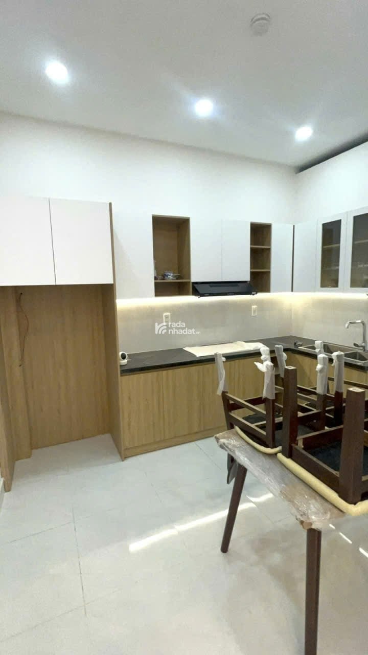 HÀNG HIẾM-DIỆN TÍCH KHỦNG -ĐƯỜNG QUANG TRUNG-chốt nhanh còn kịp ACE ơi