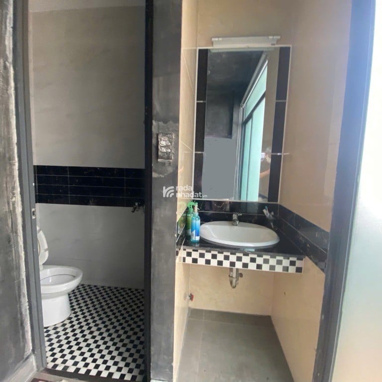 Có 5tỷ tạo thu nhập hàng tháng, mua nhà lô góc mặt tiền kinh doanh lợi nhuận 240tr/năm,  