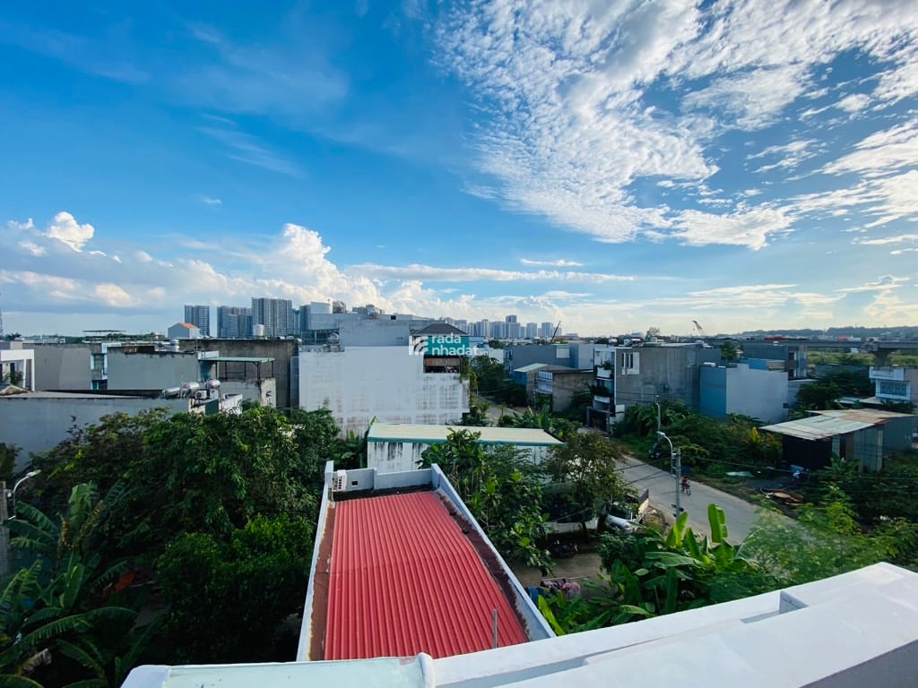 Bán nhà đẹp 3 tầng full nội thất hxh , long bình, q9 giá nhỉnh 5 tỷ