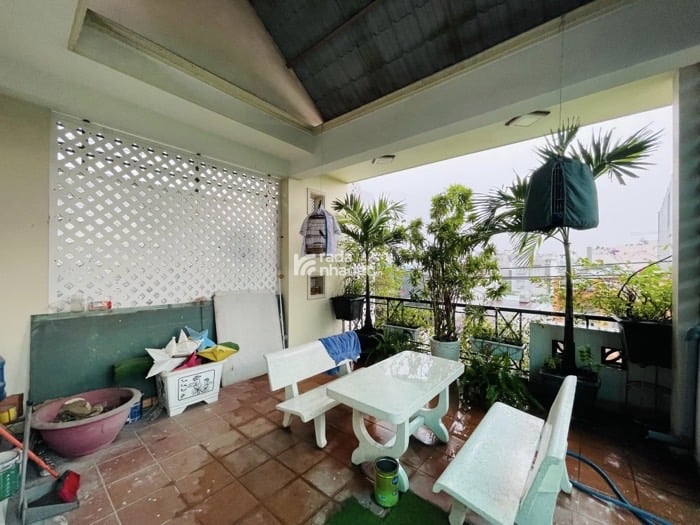 BÁN BIỆT THỰ ĐẸP LIÊN KHU 45 124M2 9.2 TỶ GỖ ĐỎ CAO CẤP HẺM NHỰA BÌNH TÂN