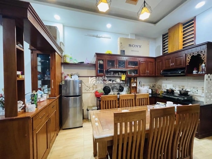 BÁN BIỆT THỰ ĐẸP LIÊN KHU 45 124M2 9.2 TỶ GỖ ĐỎ CAO CẤP HẺM NHỰA BÌNH TÂN