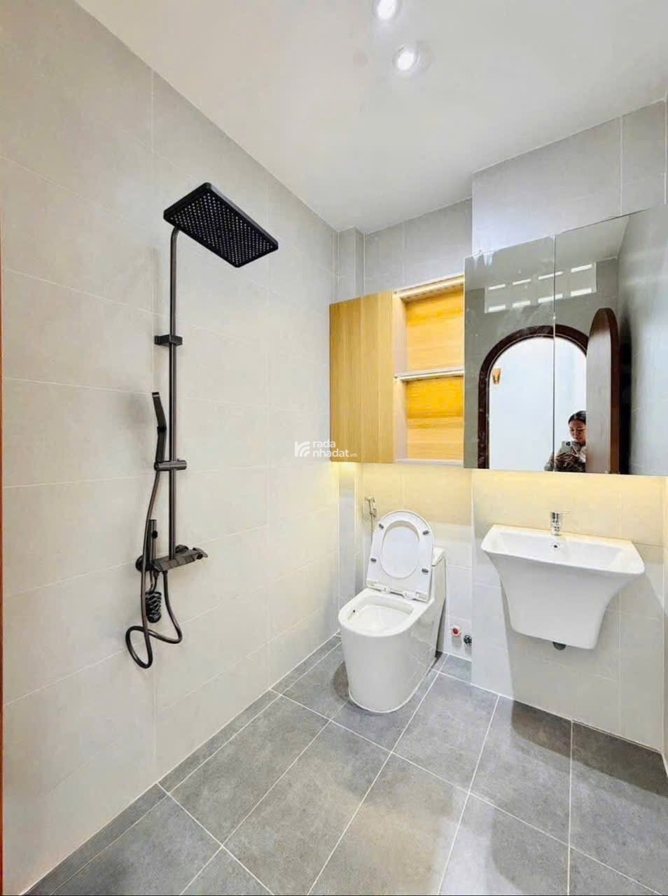 BÁN NHÀ XOAY VỐN Đường Điện Biên Phủ Quận Bình Thạnh giá 3tỷ950tr 47,7m2 P15 Q. Bình Thạnh HCM