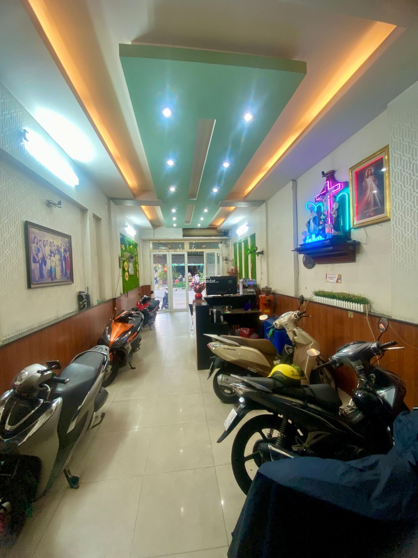 Nhà MTKD Tân Hương, 85m2, 5 tầng, 9PN, gần AEON Tân Phú, chỉ 16.5 tỷ TL