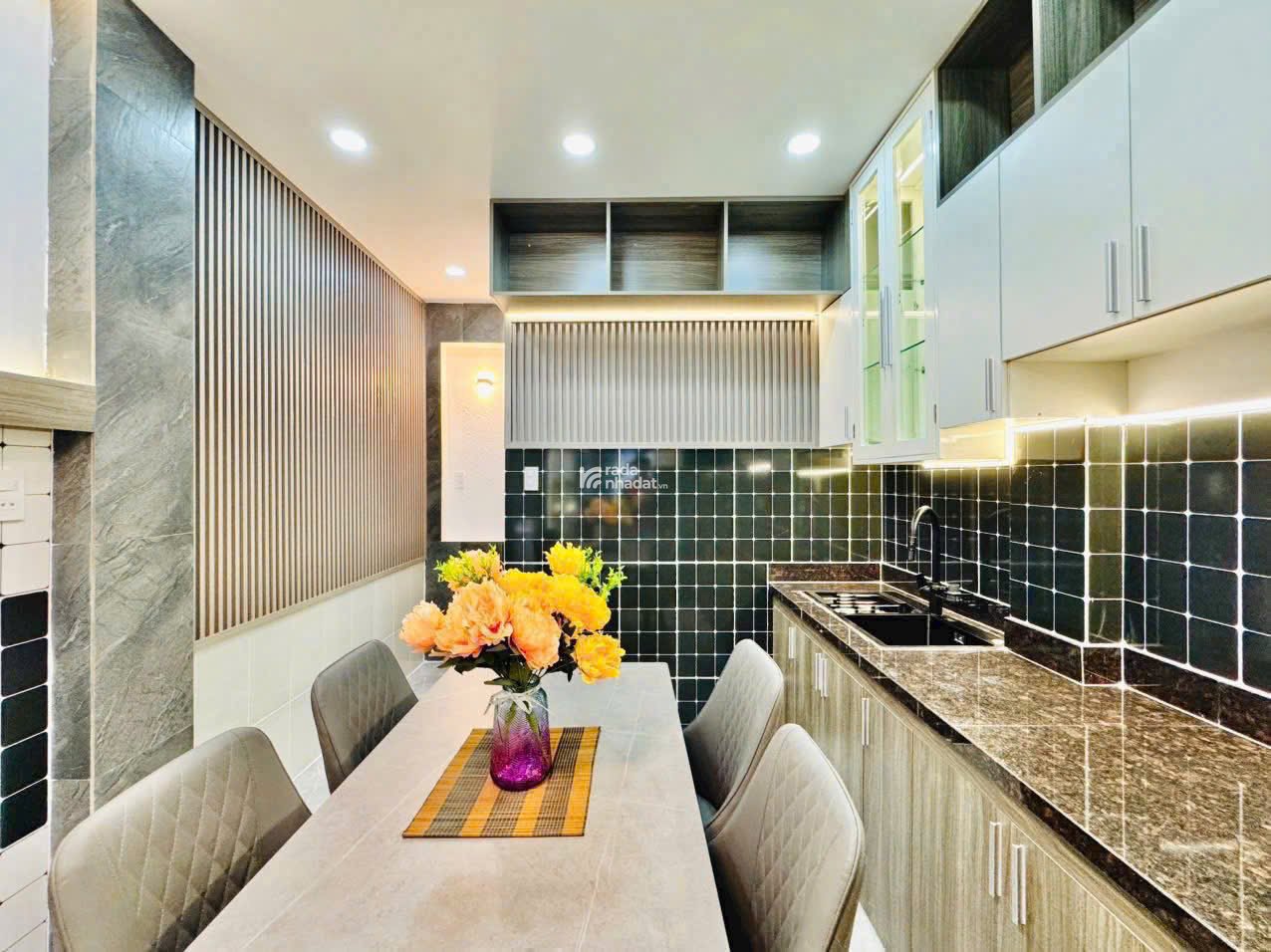 Chốt ngay căn nhà Hoa Phượng, Phú Nhuận/ 56,5m2/ giá chỉ 3 tỷ 680tr/ sổ riêng chính chủ/ hẻm ô tô