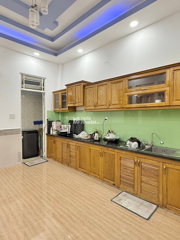  LÊ VĂN THỌ , GÒ VẤP, 4 X 15M NỞ HẬU,  4 TẦNG MỚI ĐẸP ,  4PN KHÉP KÍN, HẺM XE HƠI