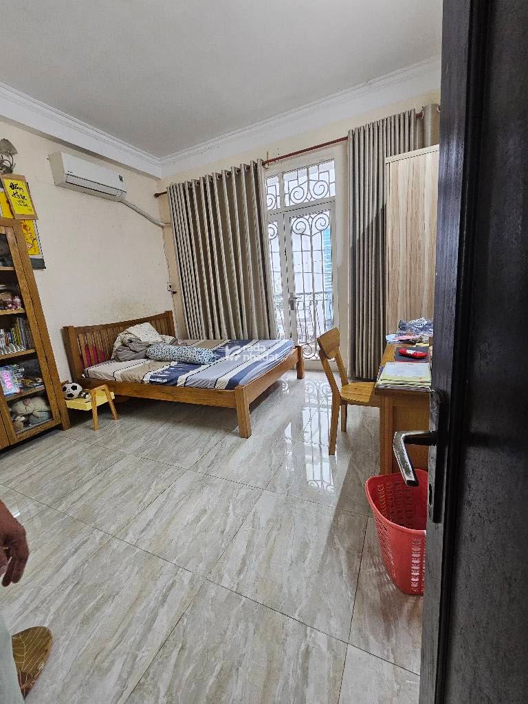 NHÀ 4 TẦNG - 70M2 (4*18) - HẺM XE HƠI 6M - PHỔ QUANG - PHƯỜNG TÂN SƠN HÒA - QUẬN TÂN BÌNH