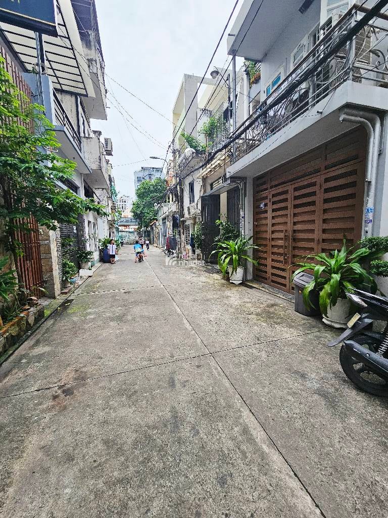 NHÀ 4 TẦNG - 70M2 (4*18) - HẺM XE HƠI 6M - PHỔ QUANG - PHƯỜNG TÂN SƠN HÒA - QUẬN TÂN BÌNH