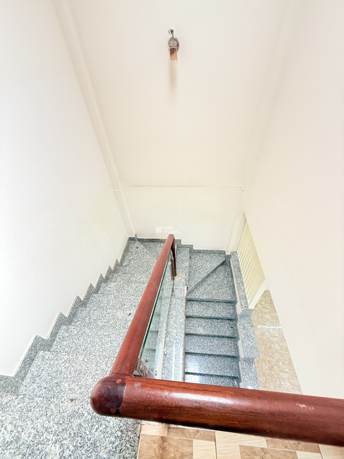 Nhà đẹp bán gấp, hẻm ô tô, đường Nguyễn Phúc Chu , P.15, Tân Bình, chỉ 6,2 tỷ Thương Lượng