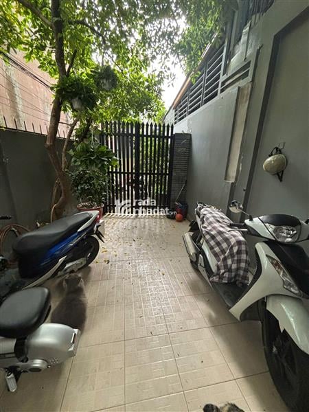 BÁN NHÀ 2 TẦNG - 57M2 – GẦN ĐẦM SEN- NHỈNH 5 TỶ