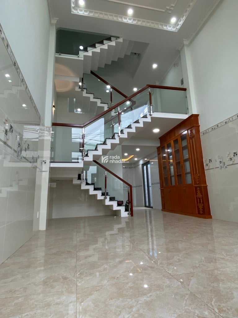 BÁN NHÀ HƯƠNG LỘ 2 80M2 8.X TỶ 6X14M 5 TẦNG HẺM XE TẢI BÌNH TÂN  