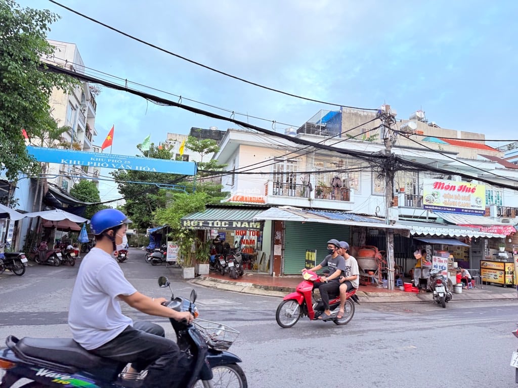 HẺM XE HƠI HỒ ĐẮC DI, TÂN PHÚ, 88M2 NGANG CHUẨN 4M. GIẢM 550TR CHỈ 9.5T TL TỐT