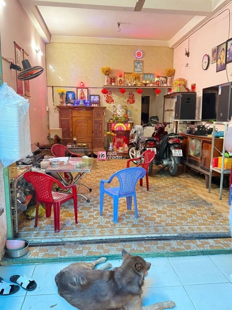 Bán nhà mặt tiền Tô Hiệu-ngang 4m-6PN-sổ vuông chỉ 10 tỷ hơn