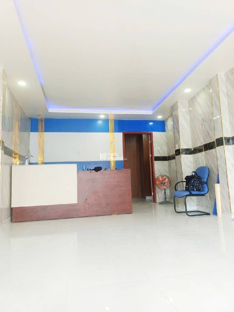 NGAY LANDMARK 81, MTKD ĐIỆN BIÊN PHỦ, BÌNH THẠNH, 32M2 Ở NGAY. GIẢM 650TR CHỈ 11.5T