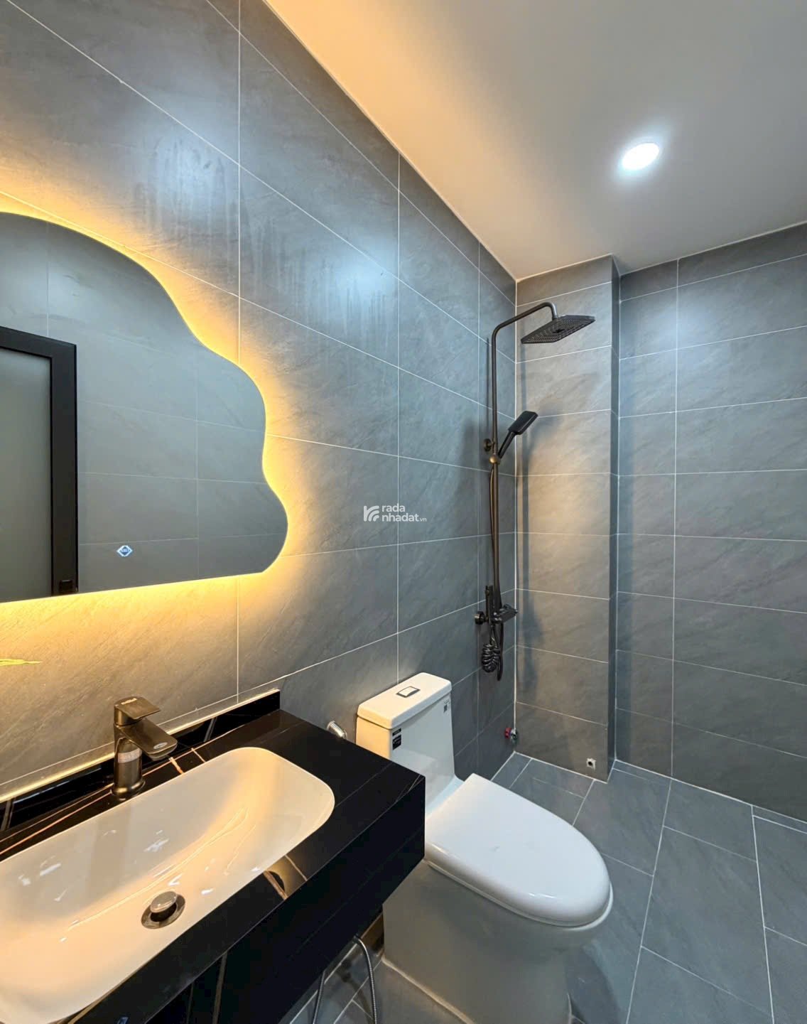 Bán nhà hẻm xe hơi một trục Trần Thị Trọng, Tân Bình, 50m2, giá 2 tỷ 290 triệu