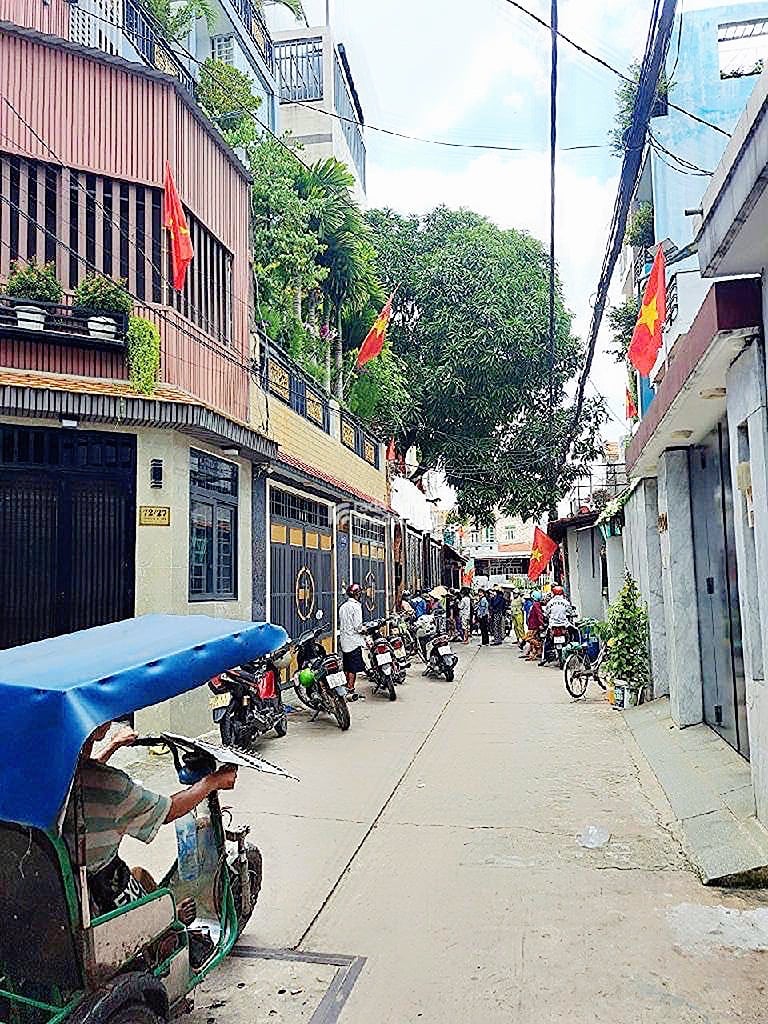 bán nhà gần lê trọng tấn bình hưng hoà 