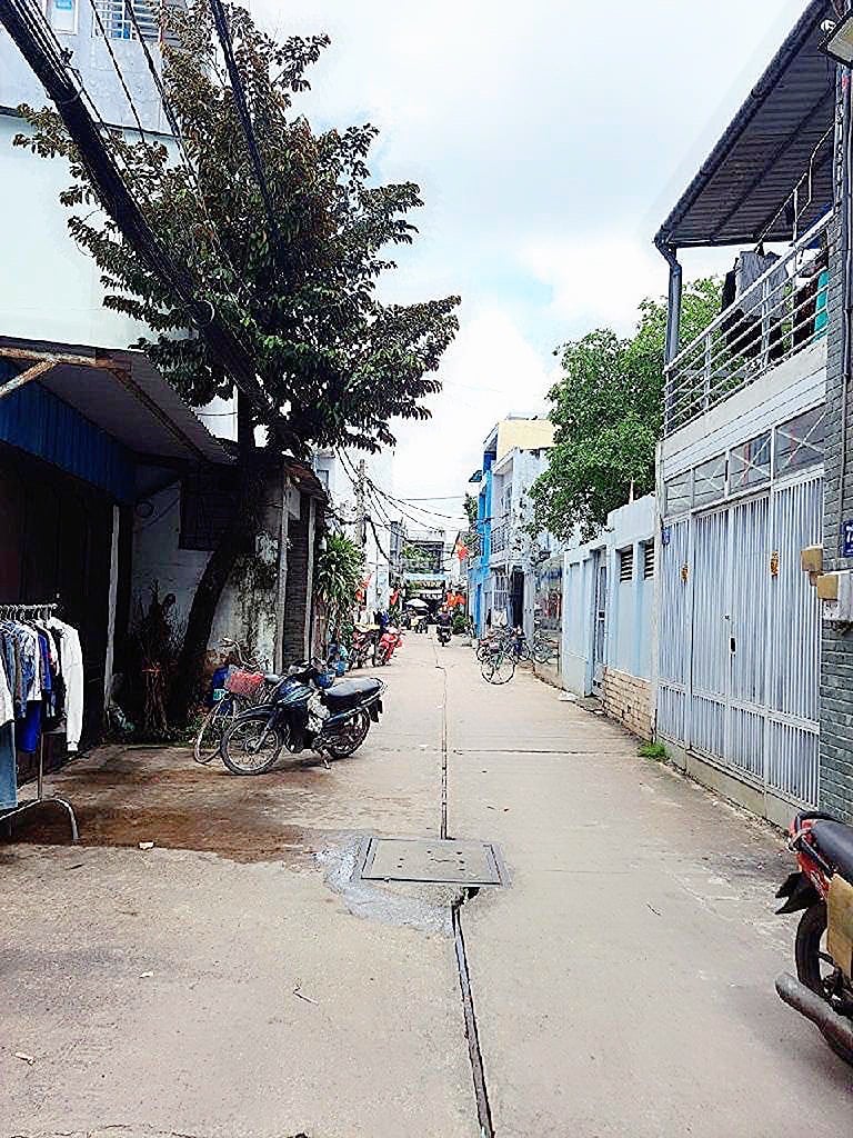 bán nhà gần lê trọng tấn bình hưng hoà 