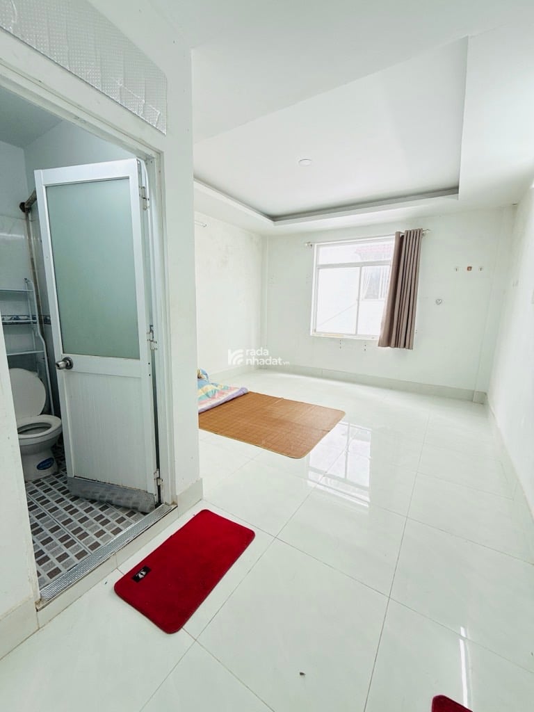 HẺM 4M - 4 TẦNG - 55M2 - KHẢ NĂNG KHAI THÁC 50TR/1 THÁNG - AN NINH 
