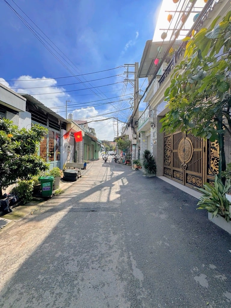 BÁN NHÀ ĐƯỜNG SỐ 20 48M2 3.X TỶ HẺM 6M THÔNG GẦN AEON MALL TÂN PHÚ