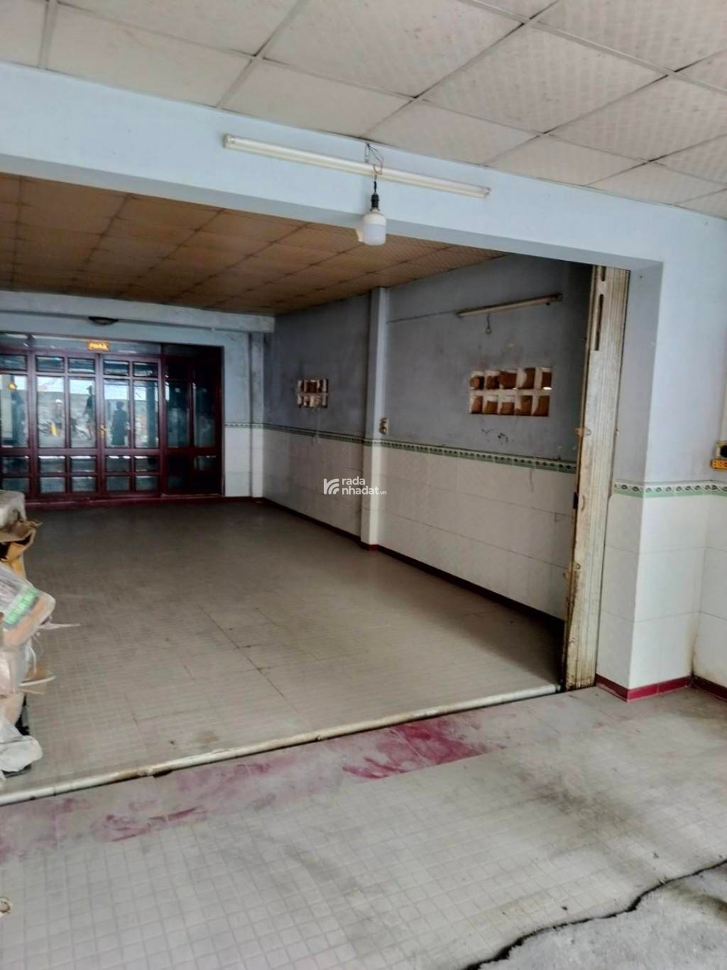 Nhà diện tích khủng 182m2,  hẻm 5m,  xe hơi đổ cửa, 