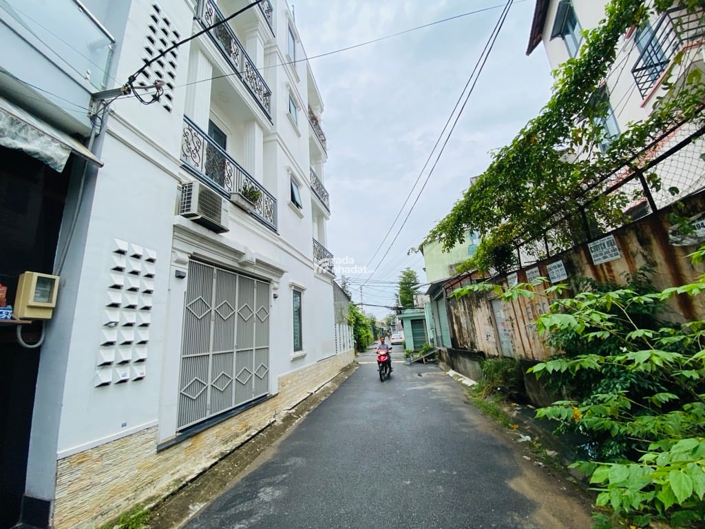 NHÀ ĐẸP Ở NGAY, HẺM XE HƠI 4 TẦNG NGAY CỔNG VẠN PHÚC CITY, 4X15 NHỈNH 7 TỶ.