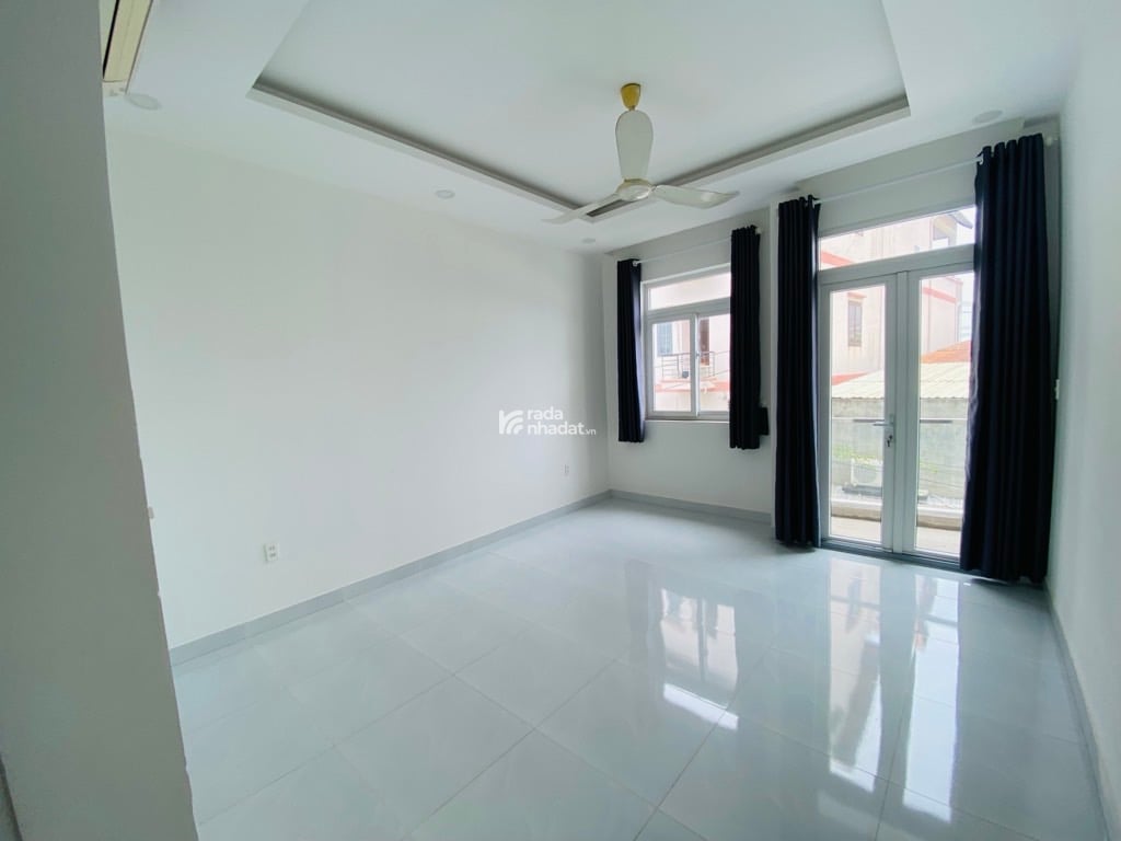 NHÀ ĐẸP Ở NGAY, HẺM XE HƠI 4 TẦNG NGAY CỔNG VẠN PHÚC CITY, 4X15 NHỈNH 7 TỶ.