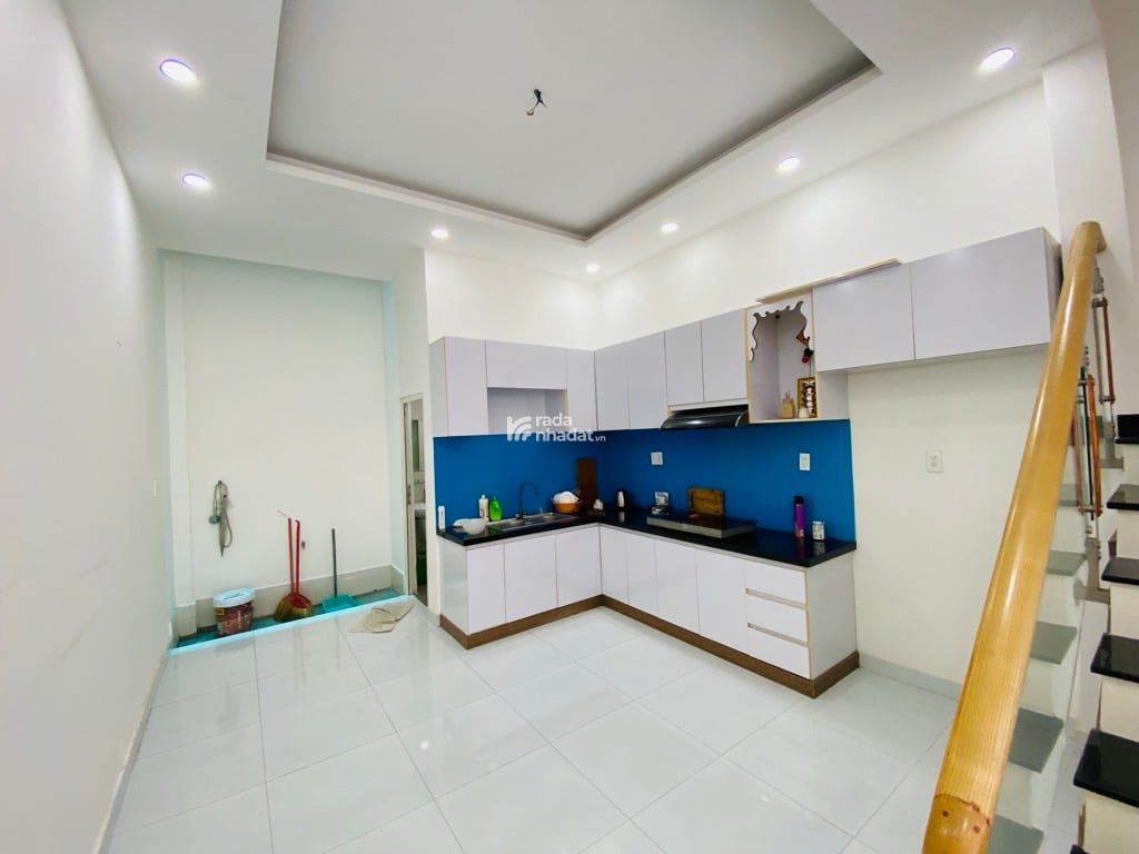 NHÀ ĐẸP Ở NGAY, HẺM XE HƠI 4 TẦNG NGAY CỔNG VẠN PHÚC CITY, 4X15 NHỈNH 7 TỶ.