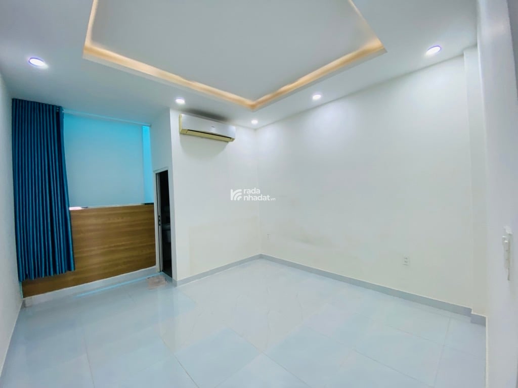NHÀ ĐẸP Ở NGAY, HẺM XE HƠI 4 TẦNG NGAY CỔNG VẠN PHÚC CITY, 4X15 NHỈNH 7 TỶ.