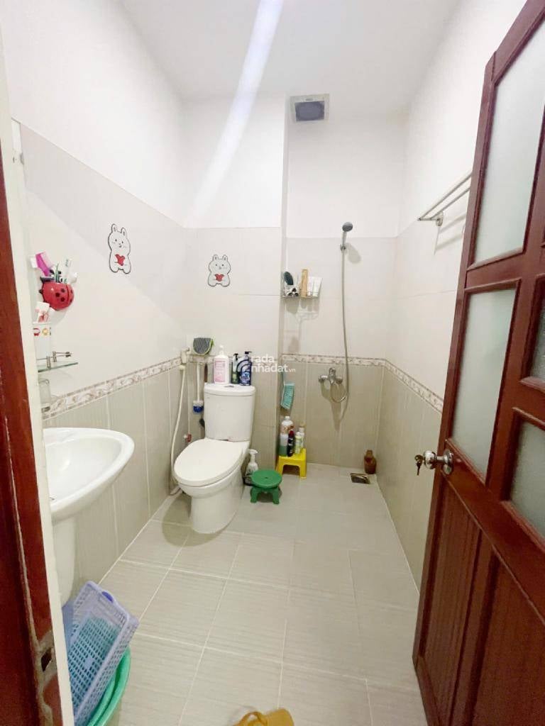 SÁT EMART - HXH - 3 TẦNG - 68M2 - DƯƠNG QUẢNG HÀM GÒ VẤP - 9 TỶ XÍU