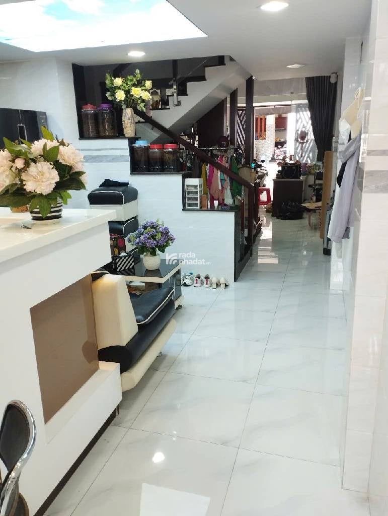BÁN NHÀ HUỲNH THỊ HAI TÂN CHÁNH HIỆP Q12 DIỆN TÍCH 74m2  NHÀ 4 TẦNG CHỈ 6.9 TỶ 