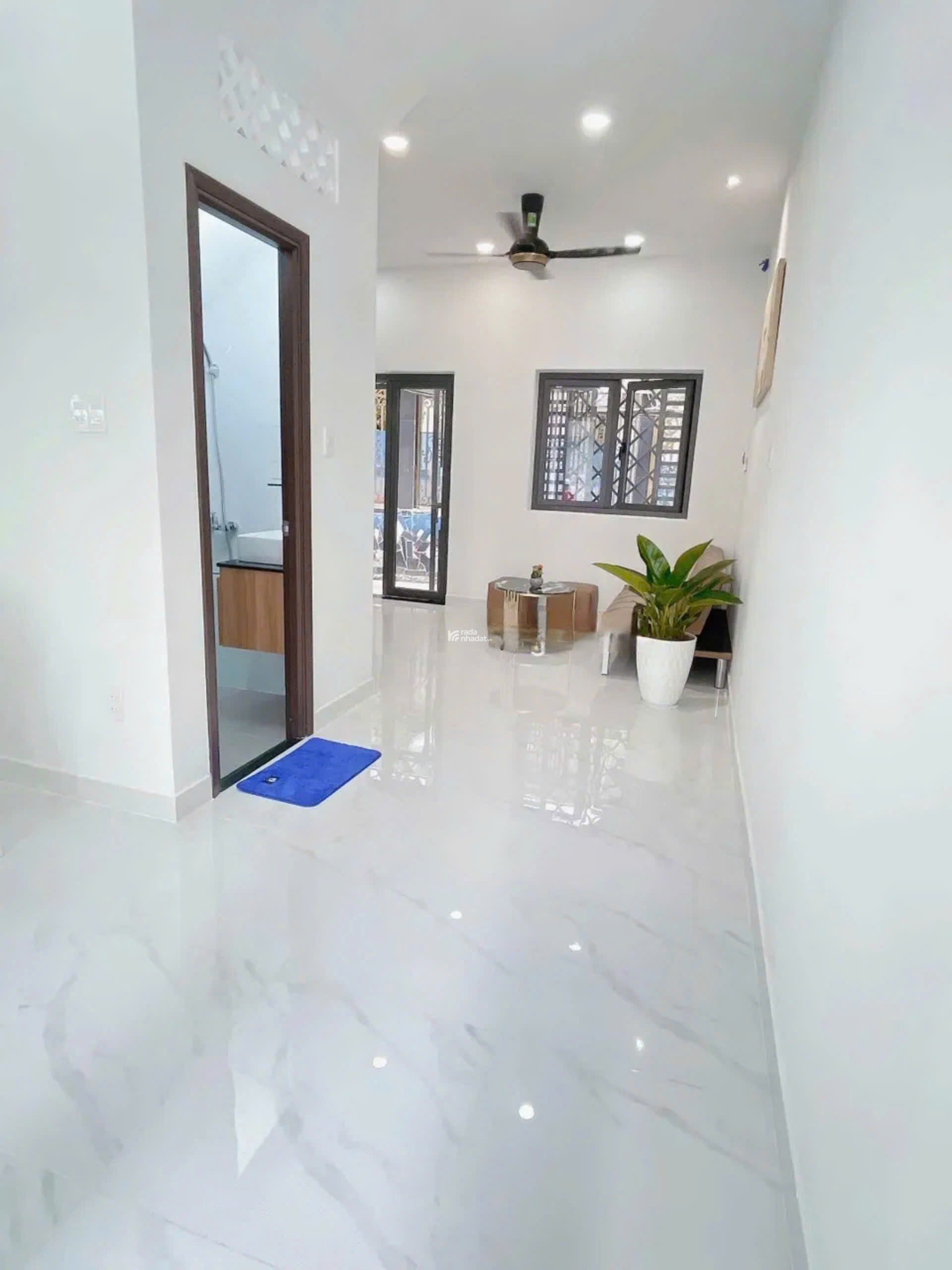 Bán nhà hẻm 1 sẹc DT 38m2 ở Vũ Tùng, P2, Bình Thạnh giá chỉ 2tỷ750tr. Nhà SHR hoàn công đủ