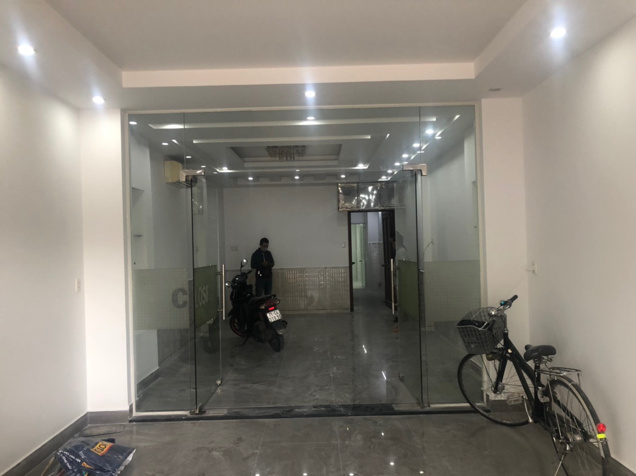 Cần bán Nhà mặt tiền đường Trần Xuân Soạn, Phường Tân Hưng, Dt 4x17m 3 lầu