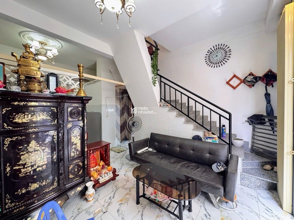 BÁN NHÀ TỈNH LỘ 10 BÌNH TÂN 30M2 2.X TỶ BTCT 3PN HẺM XE HƠI 1 TRỤC QUẬN 6 