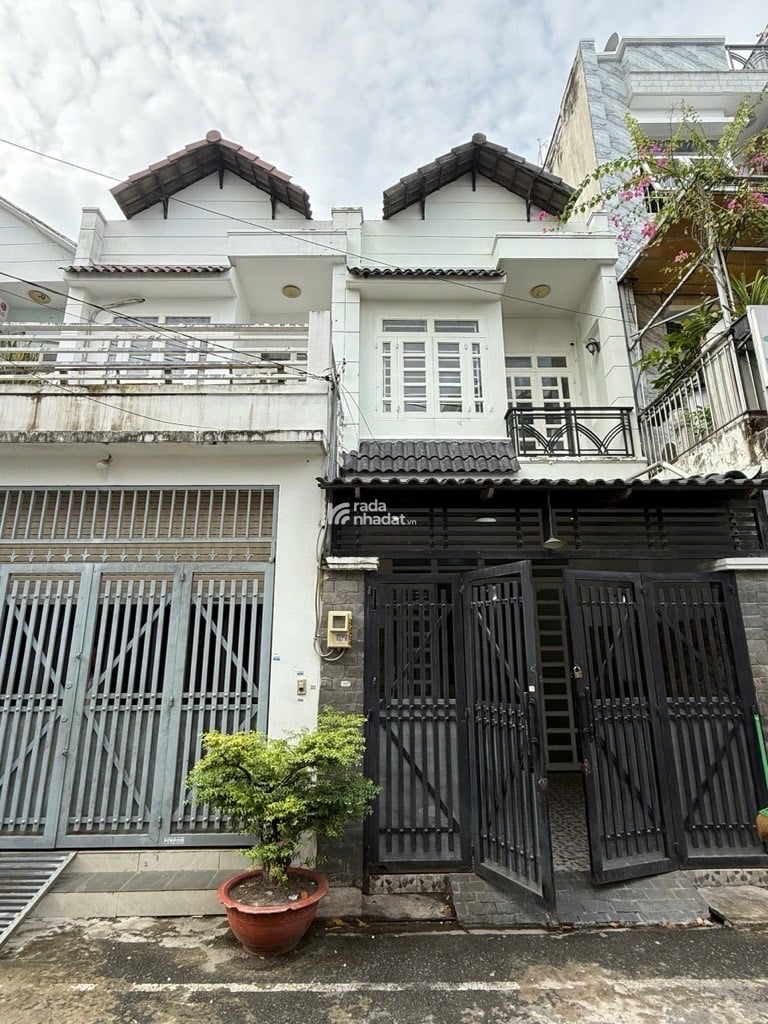 bán nhà gần nguyễn thị tú bình hưng hoà B