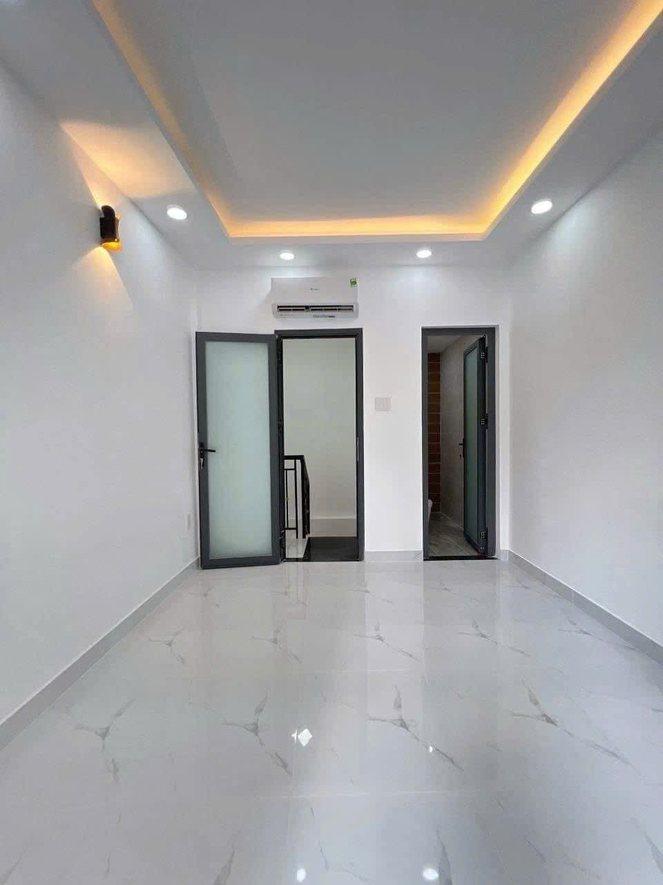 BÁN NHÀ PHỐ LÝ CHÍNH THẮNG_QUẬN 3 (3.1m x 6m)_3 TỶ 2
