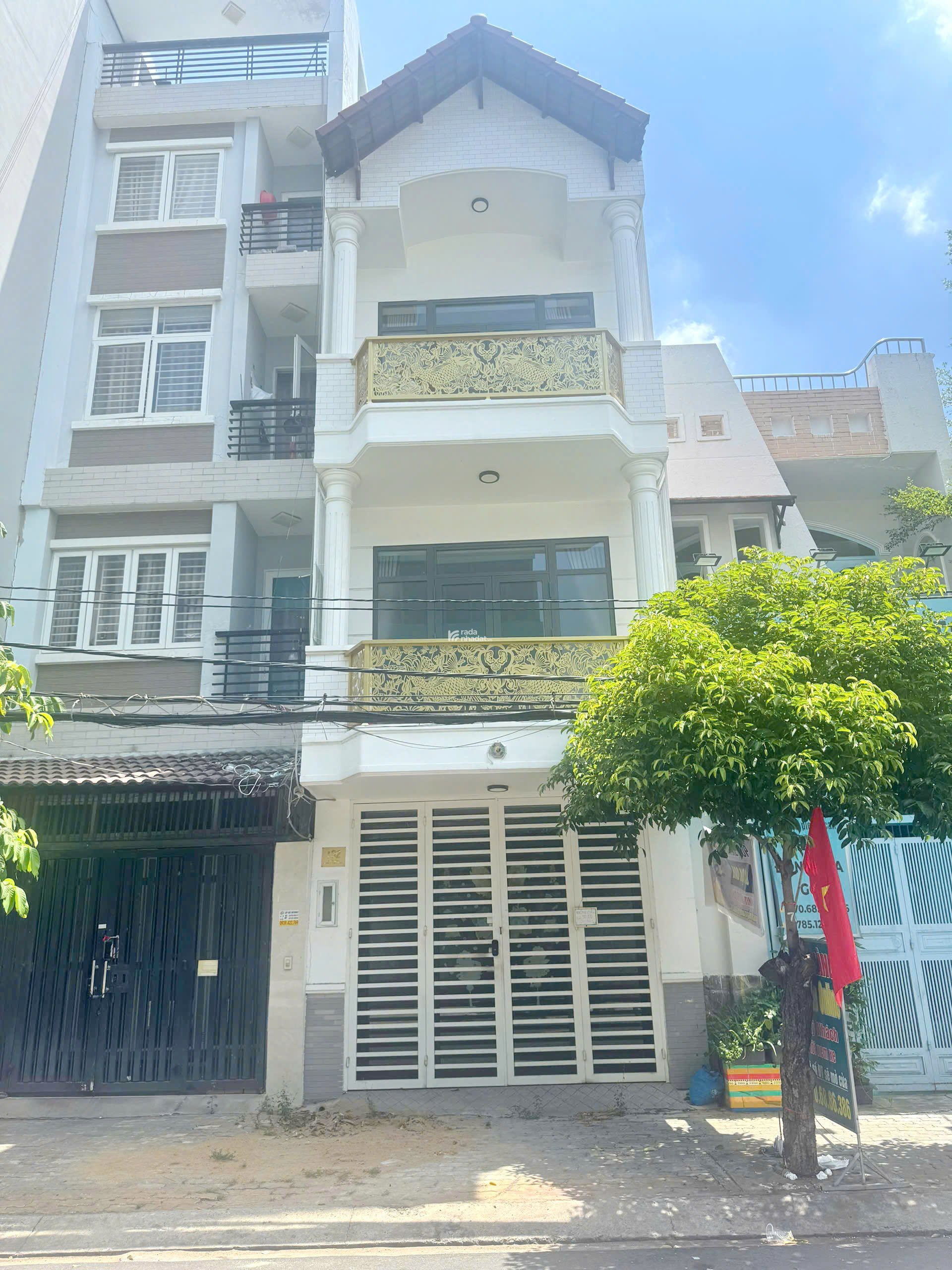 Bán nhà mặt tiền đường số tân quy 4x20 quận 7