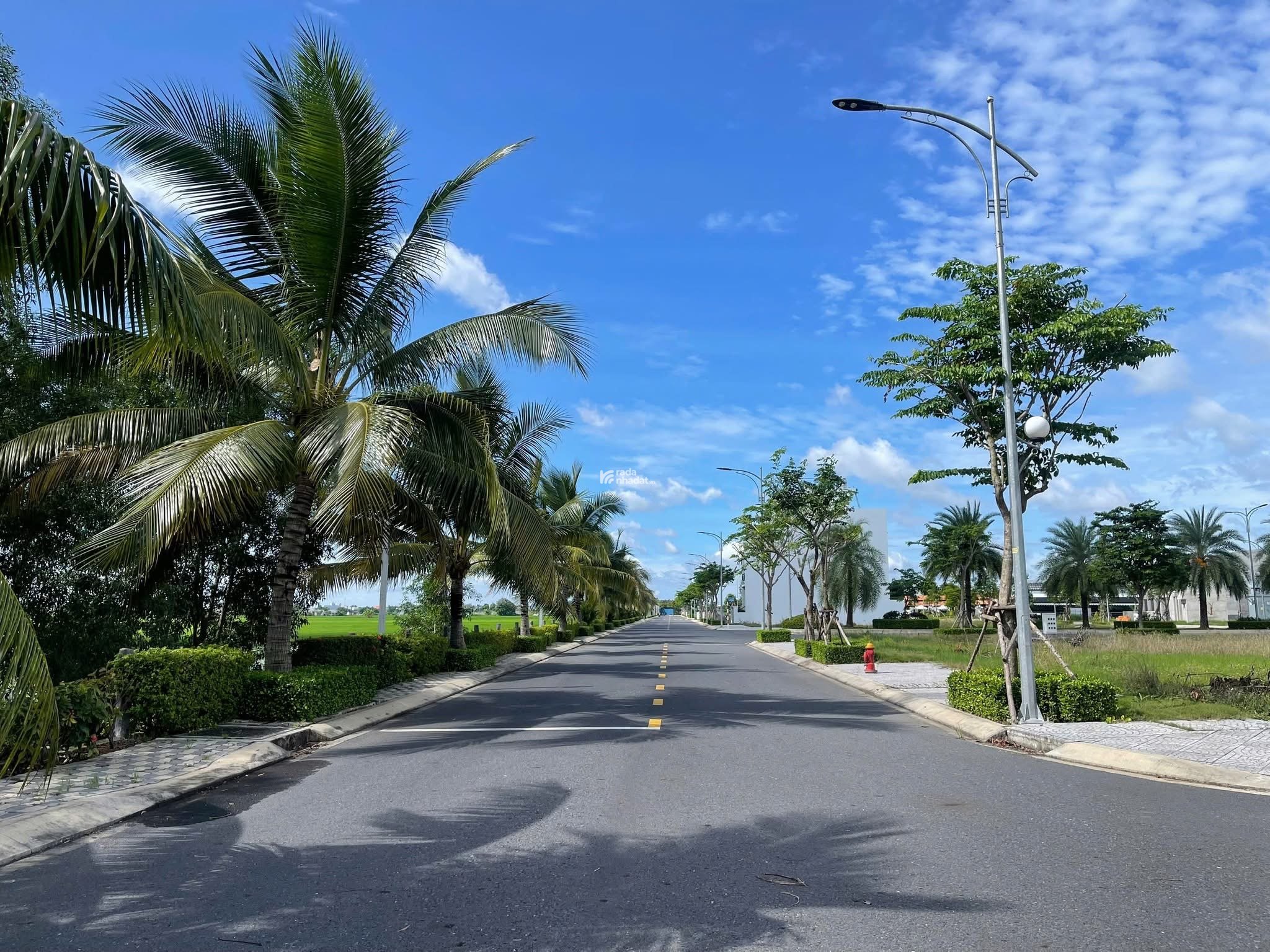 Chỉ với 600tr sở hữu đất nền liền kề KĐT sinh thái Ecopark 220ha sổ sẵn công chứng ngay