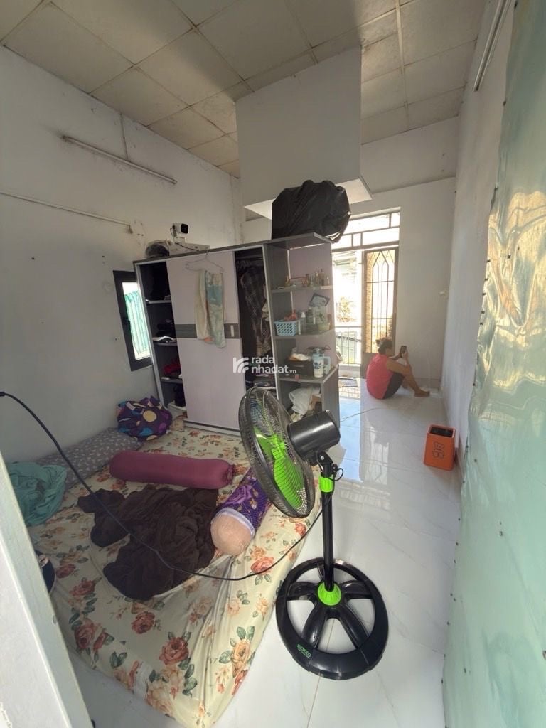 # 623 3 MẶT TIỀN HXH 2TẦNG TIỆN XÂY MỚI KD ĐA NGÀNH-NG T THÀNH-Q4 -SHR PLÝ CHUẦN-NHĨNH 3TỶ TL