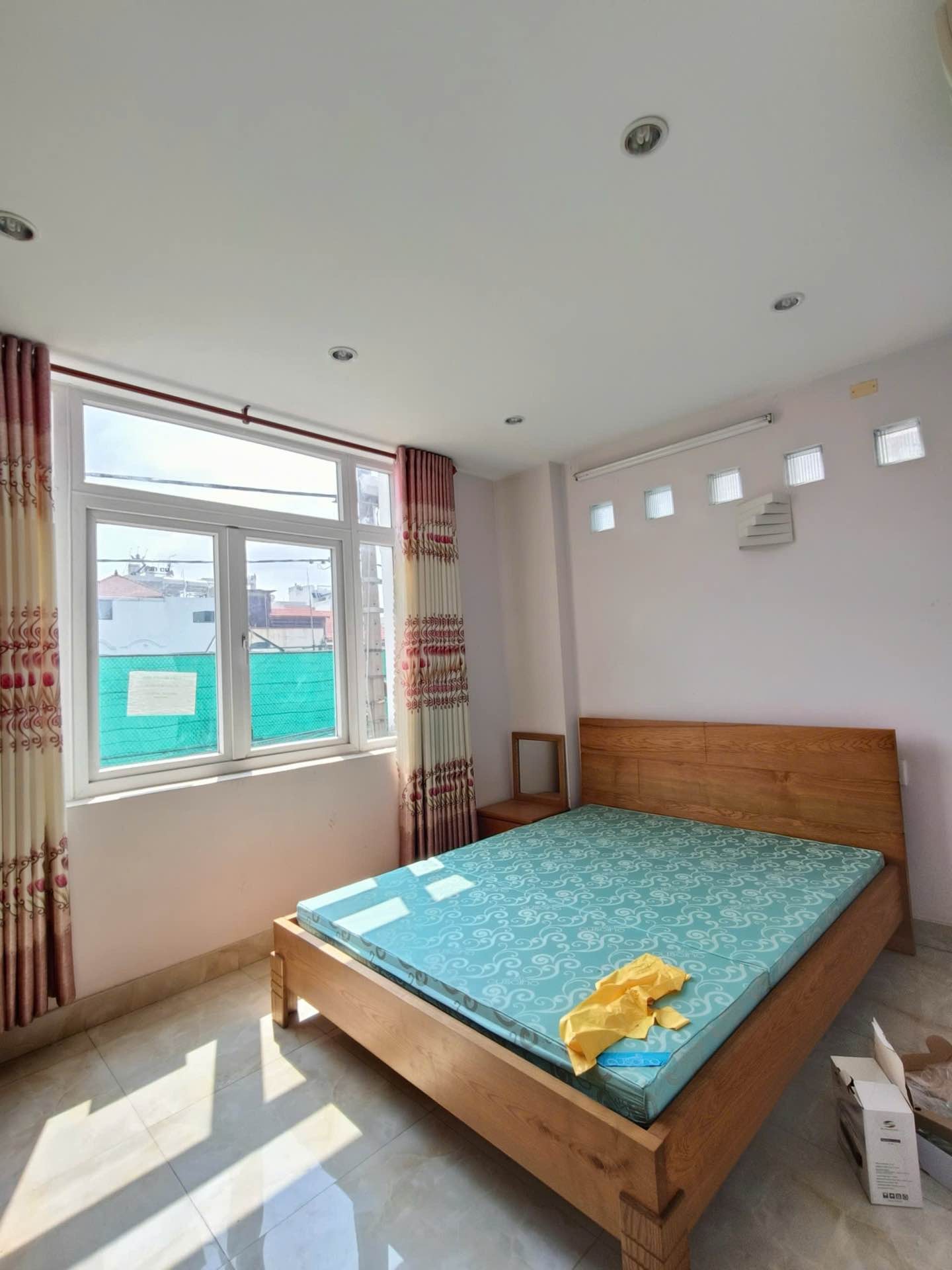 Biệt thự sân vườn đường Dương Đức Hiền, 150m2, 11x13, 3 tầng, 6PN, 18.5 tỷ