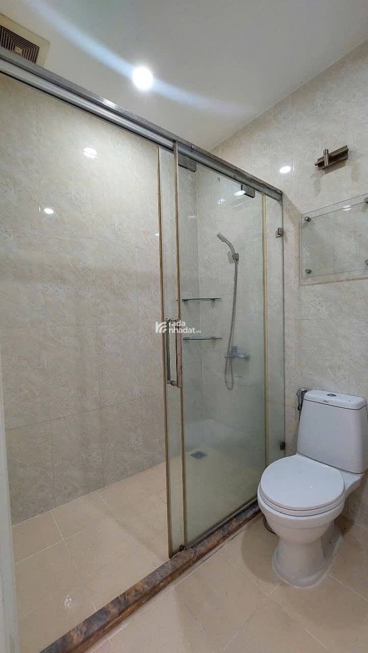 Bán nhà 616/38 Lê Đức Thọ P15 Gò Vấp, DT 8,5x15m, 1 trệt 4 lầu, ĐCT 30tr/th. Giá 13,5 tỷ