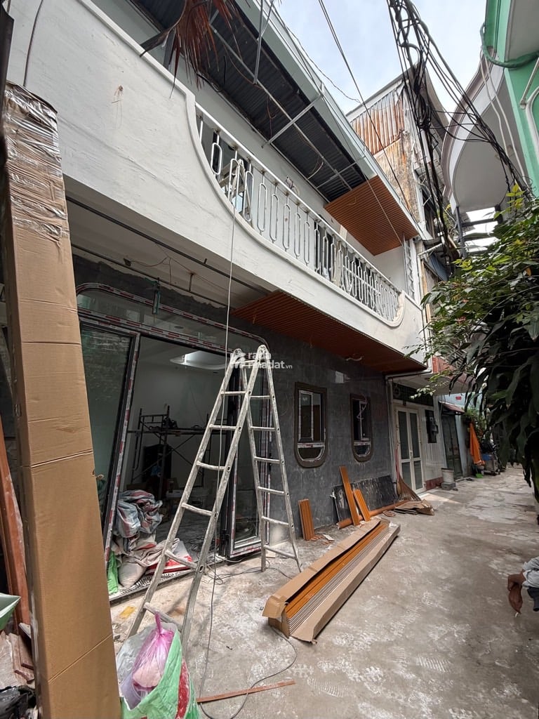 HẺM XE HƠI SÁT VÁCH. HOÀNG HOA THÁM, BÌNH THẠNH, 3 TẦNG MỚI Ở NGAY. GIẢM 550TR CHỈ CÒN 5.75T TL 